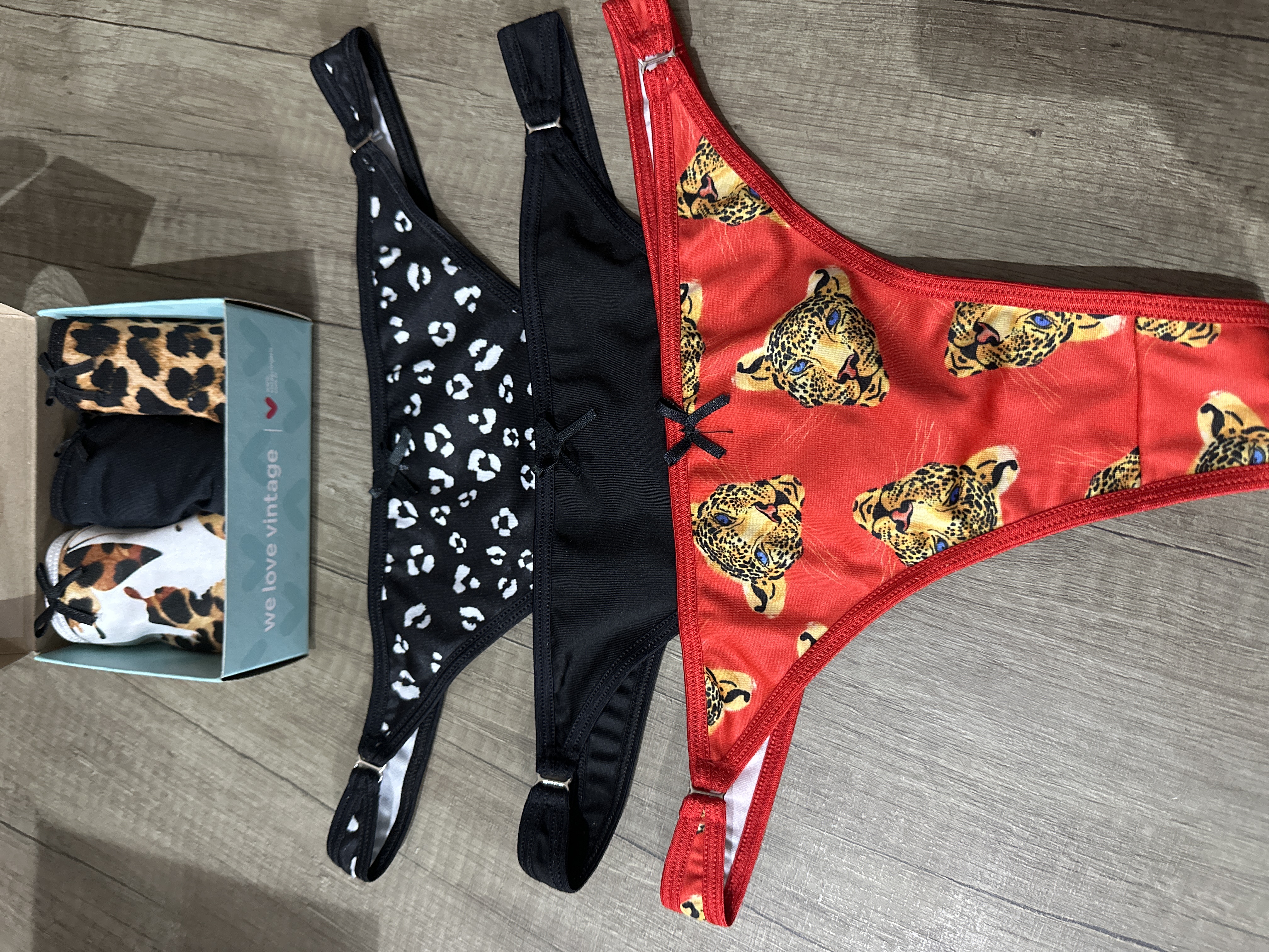 LadyVictoria - Lenceria por mayor - Pack X3 Less Microfibra PRINT