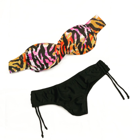 LadyVictoria - Lenceria por mayor - ANDRESSA BIKINI TORZADA MULTICOLOR CON LESS