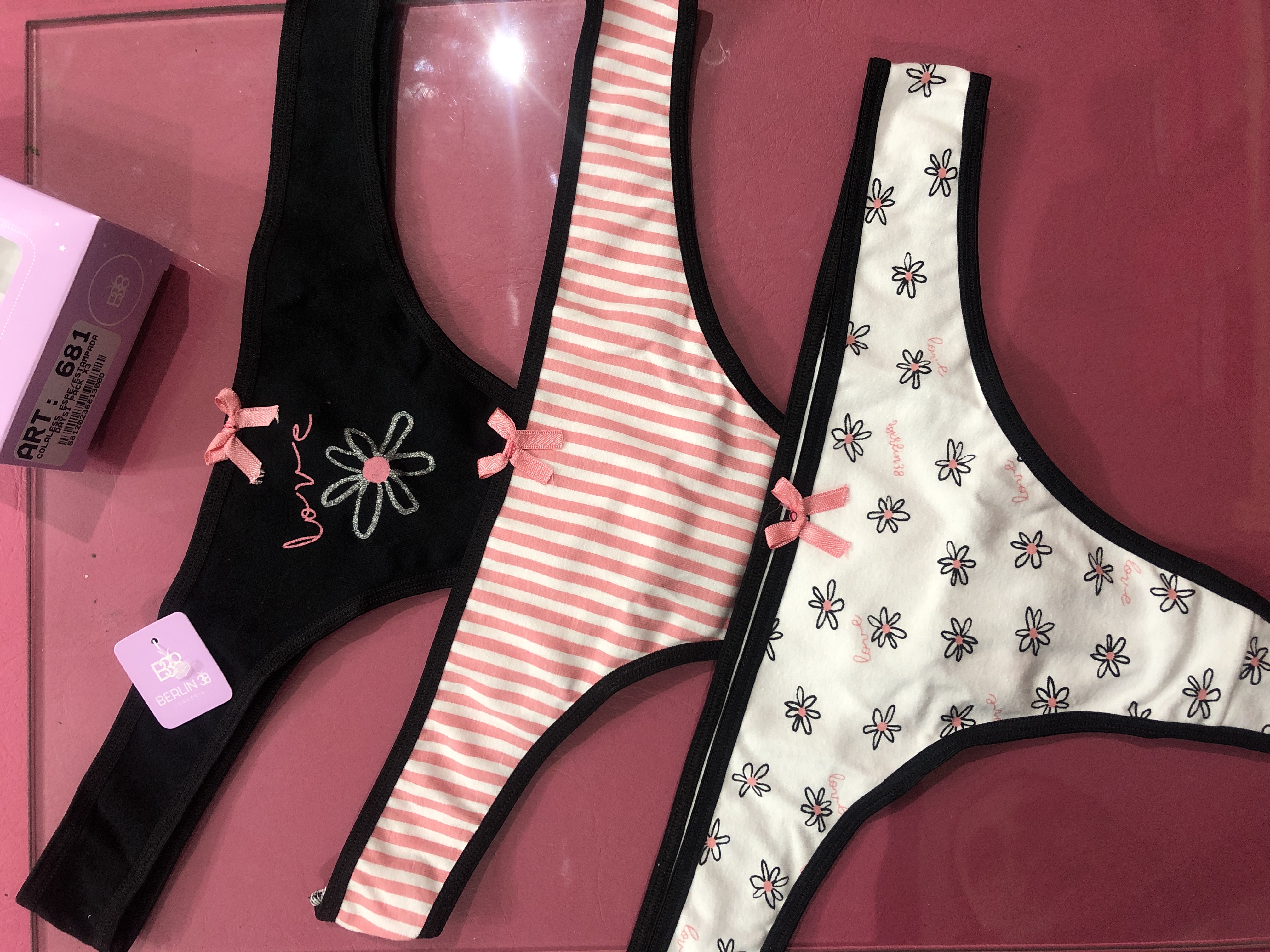 LadyVictoria - Lenceria por mayor - LESS X 3 ALG Y LYCRA Margarita Love